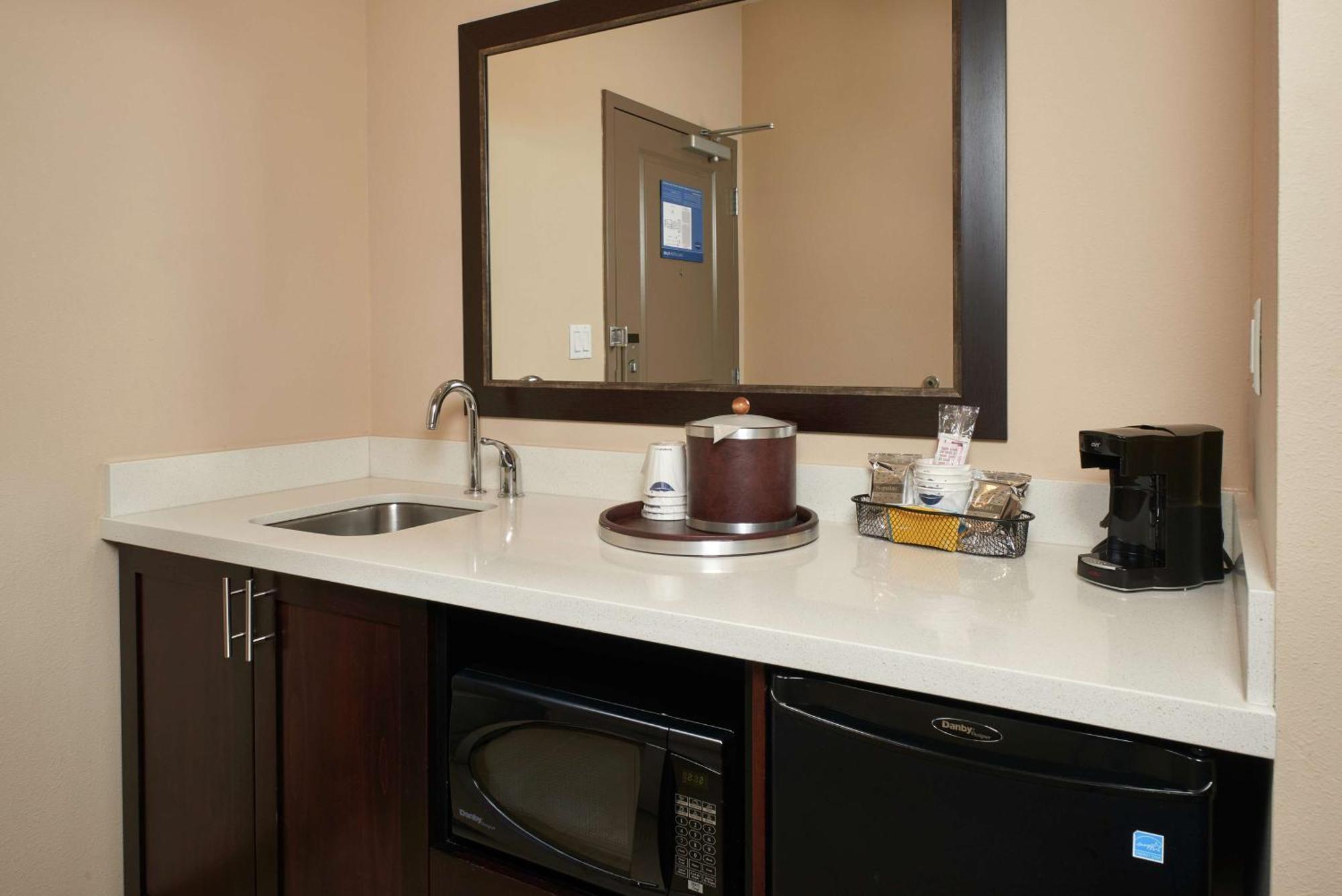 Hampton Inn & Suites Portland/Vancouver Ngoại thất bức ảnh